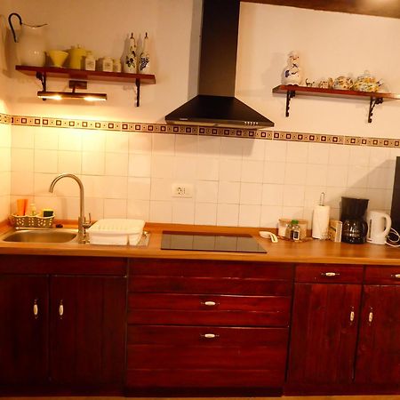 Casa Istriana Nona Pina Villa Kastelir Bagian luar foto