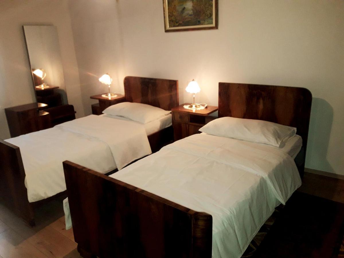 Casa Istriana Nona Pina Villa Kastelir Bagian luar foto